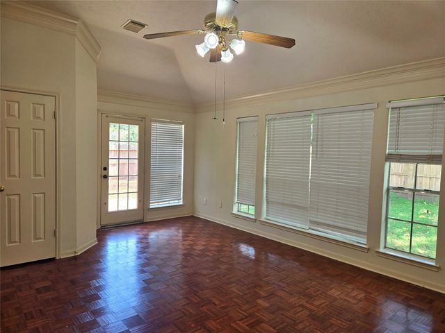 4515 Oak Valley Drive, Missouri City, TX 77459