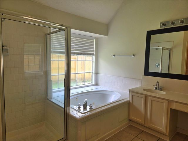 4515 Oak Valley Drive, Missouri City, TX 77459