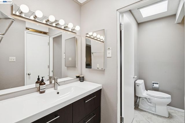 5842 Highwood Rd, Castro Valley, CA 94552