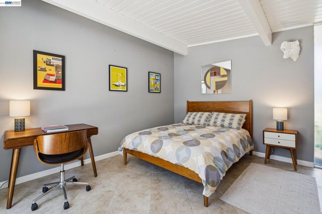 5842 Highwood Rd, Castro Valley, CA 94552