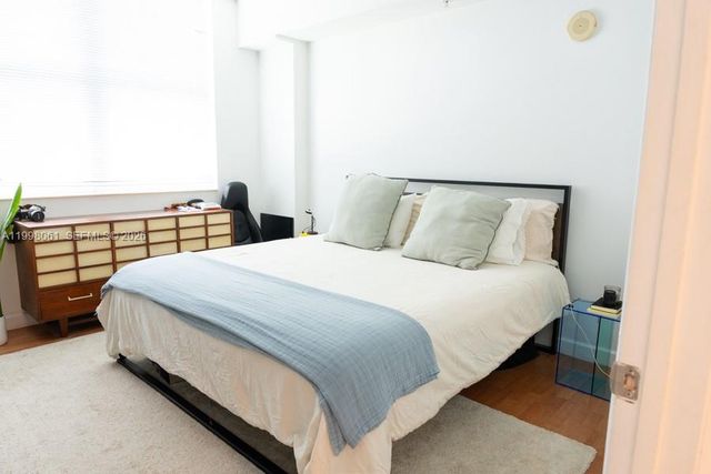 3180 SW 22nd Ter 1205, Miami, FL 33145