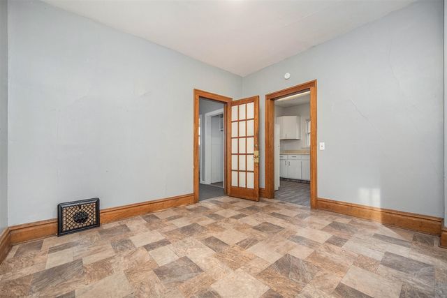 1214 Oak Street, Kalamazoo, MI 49008