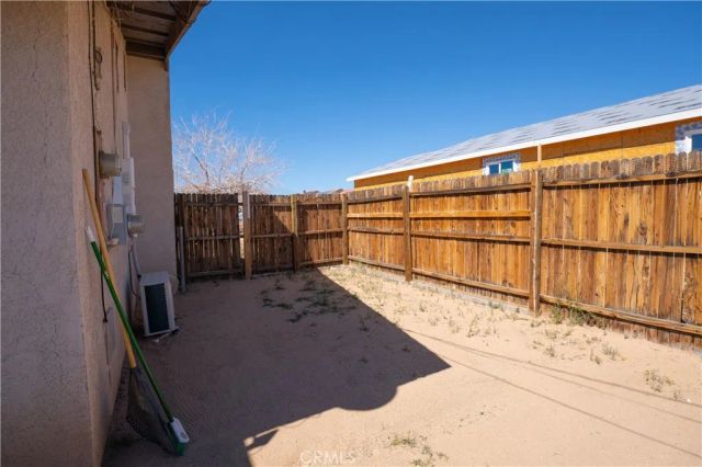 6039 Encelia, 29 Palms, CA 92277