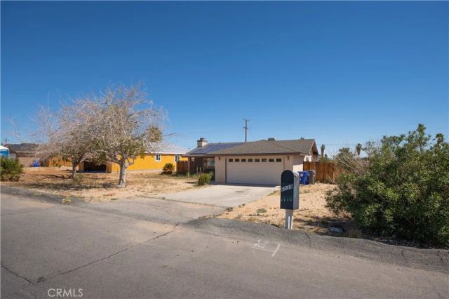 6039 Encelia, 29 Palms, CA 92277