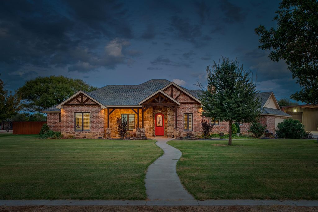 16415 County Rd 2040, Lubbock, TX 79423