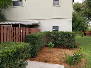10 Crossings Circle A, Boynton Beach, FL 33435
