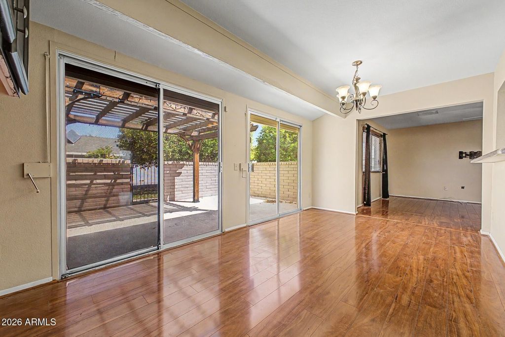 9902 W SIGNAL BUTTE Circle, Sun City, AZ 85373 — photo 4