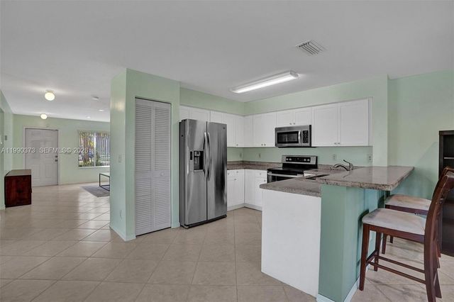 1726 SW 110th Ter, Davie, FL 33324