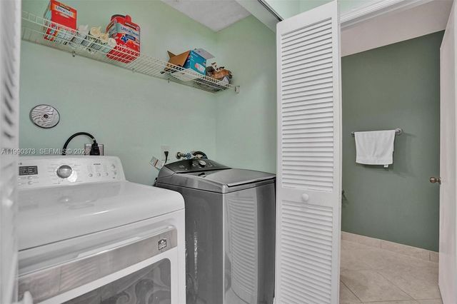 1726 SW 110th Ter, Davie, FL 33324