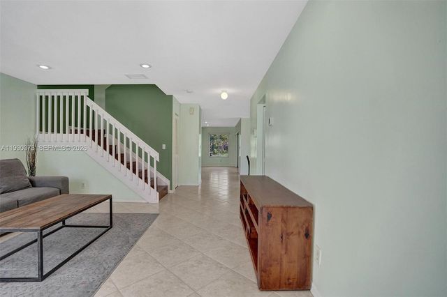 1726 SW 110th Ter, Davie, FL 33324