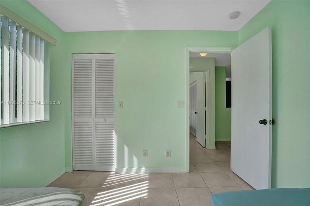 1726 SW 110th Ter, Davie, FL 33324