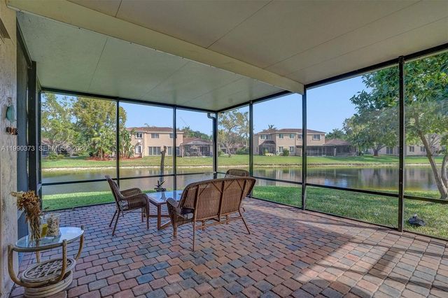 1726 SW 110th Ter, Davie, FL 33324