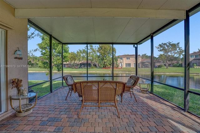 1726 SW 110th Ter, Davie, FL 33324