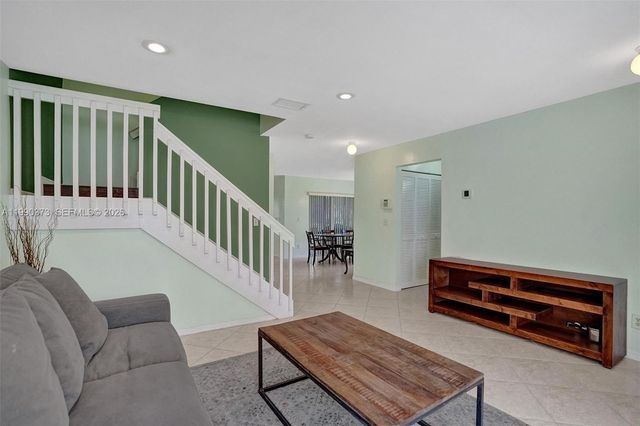 1726 SW 110th Ter, Davie, FL 33324