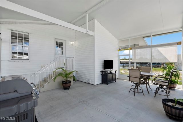 39 Channel LN, Fort Myers, FL 33905