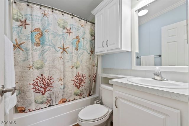 39 Channel LN, Fort Myers, FL 33905