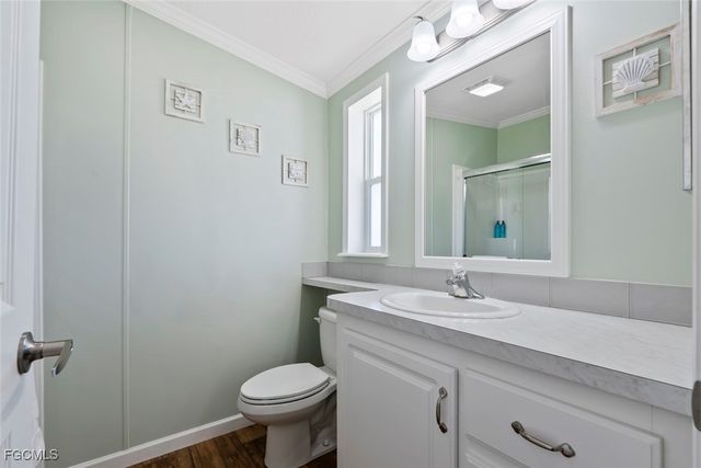 39 Channel LN, Fort Myers, FL 33905