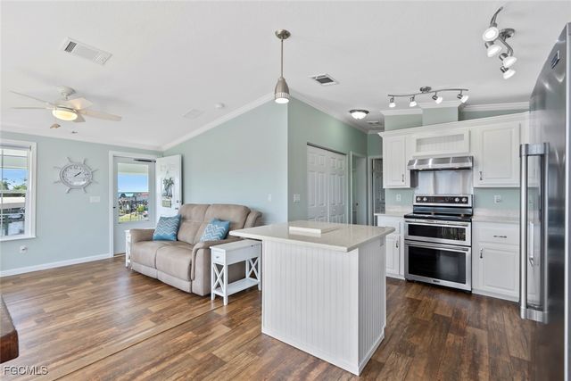 39 Channel LN, Fort Myers, FL 33905