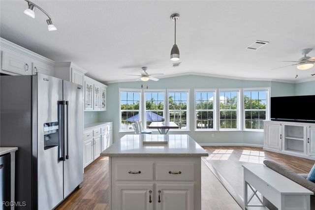 39 Channel LN, Fort Myers, FL 33905