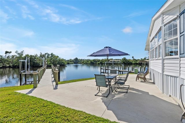 39 Channel LN, Fort Myers, FL 33905