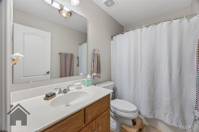 24570 True Drive, St Robert, MO 65584