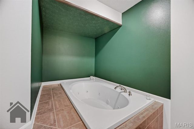 24570 True Drive, St Robert, MO 65584