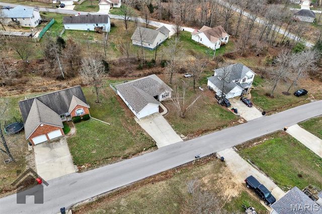 24570 True Drive, St Robert, MO 65584