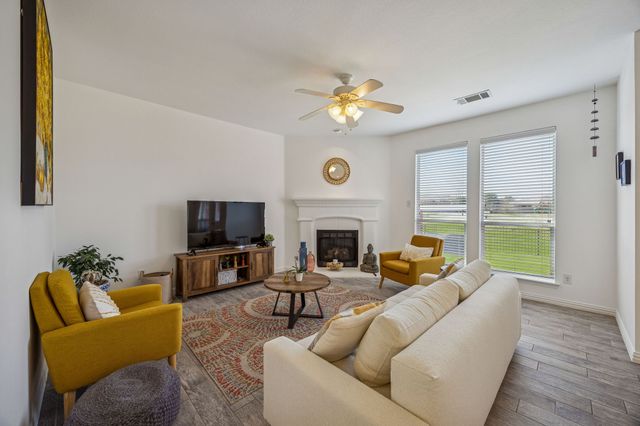 12861 Farmington Drive, Fort Worth, TX 76244