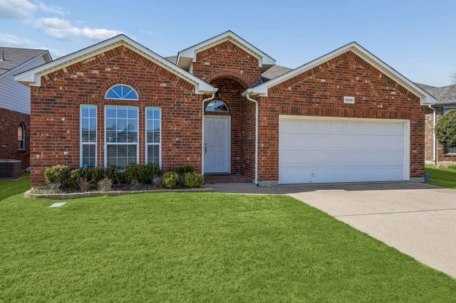 12861 Farmington Drive, Fort Worth, TX 76244