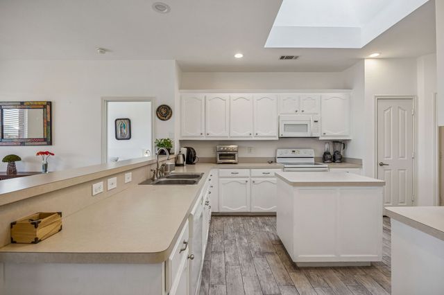 12861 Farmington Drive, Fort Worth, TX 76244