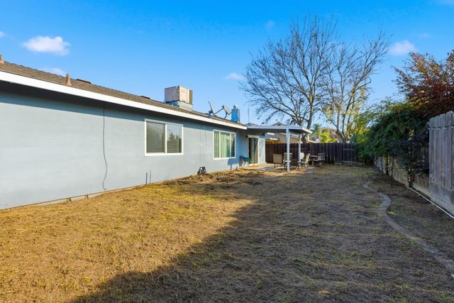 1520 Mable Ave, Modesto, CA 95355