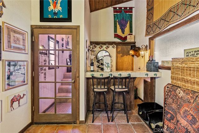 2135 Live Oak Rd, Paso Robles, CA 93446