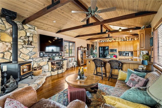2135 Live Oak Rd, Paso Robles, CA 93446