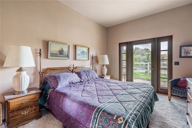 2135 Live Oak Rd, Paso Robles, CA 93446