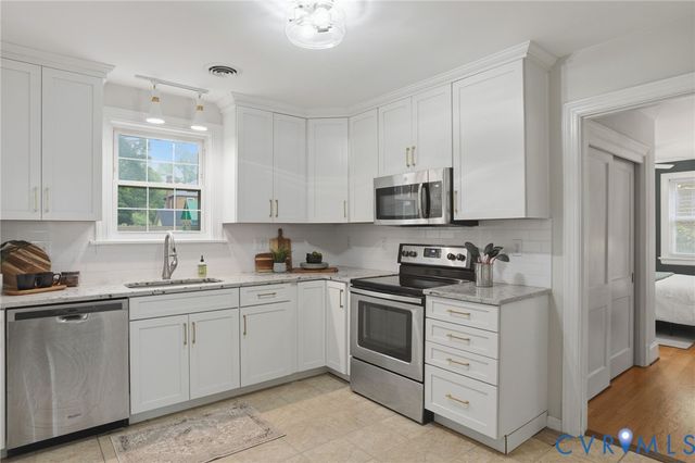 1320 Wentbridge Rd, Richmond, VA 23227