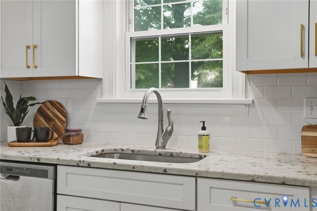1320 Wentbridge Rd, Richmond, VA 23227
