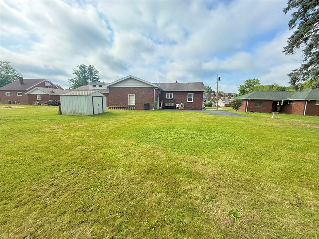 220 W Winter Ave, New Castle, PA 16101