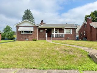 220 W Winter Ave, New Castle, PA 16101