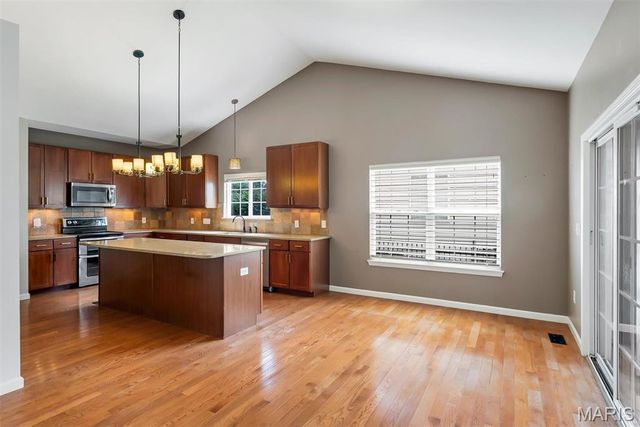 3406 Chippewa Drive, Shiloh, IL 62221
