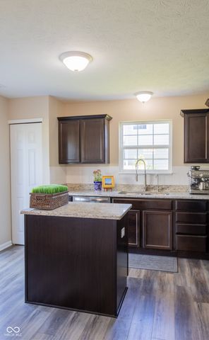 17734 Bentgrass Drive, Noblesville, IN 46062