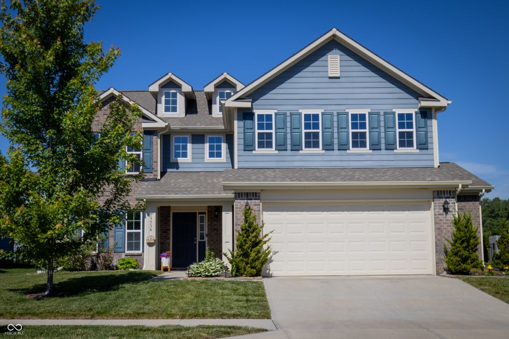 17734 Bentgrass Drive, Noblesville, IN 46062