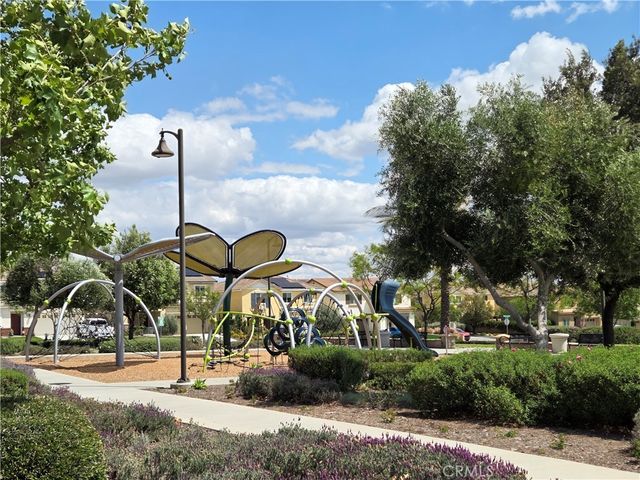 7048 Sweetleaf, Fontana, CA 92336