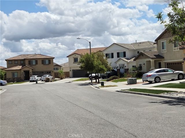 7048 Sweetleaf, Fontana, CA 92336