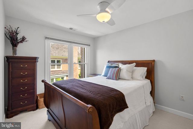 1532 HAMPTON HILL CIR, Mclean, VA 22101