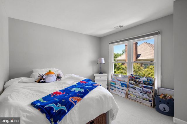 1532 HAMPTON HILL CIR, Mclean, VA 22101
