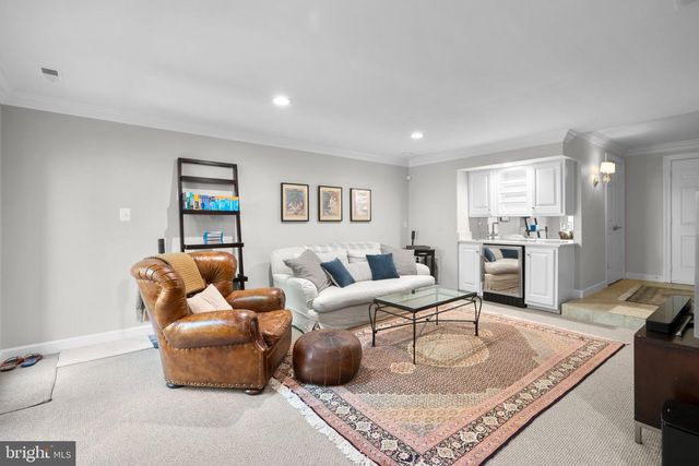 1532 HAMPTON HILL CIR, Mclean, VA 22101
