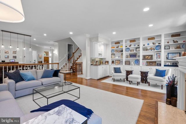 1532 HAMPTON HILL CIR, Mclean, VA 22101