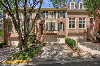 1532 HAMPTON HILL CIR, Mclean, VA 22101