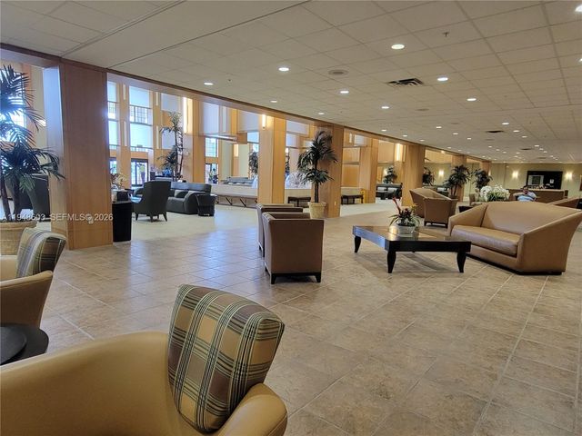 196 E Mansfield E 196, Boca Raton, FL 33434