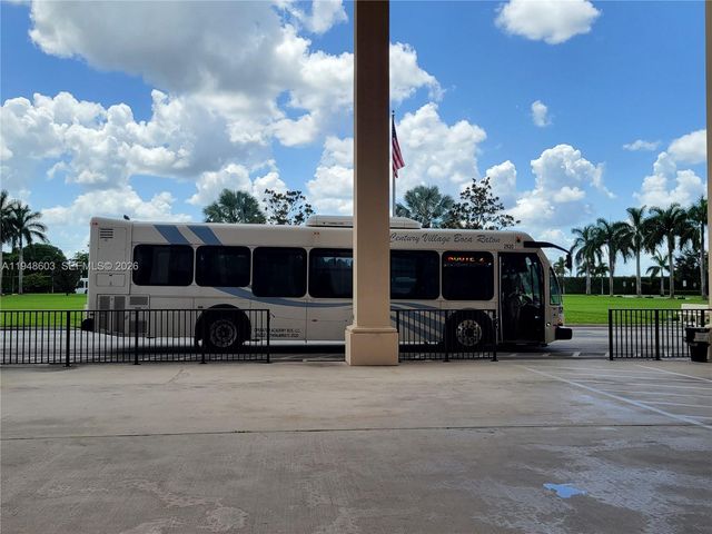 196 E Mansfield E 196, Boca Raton, FL 33434